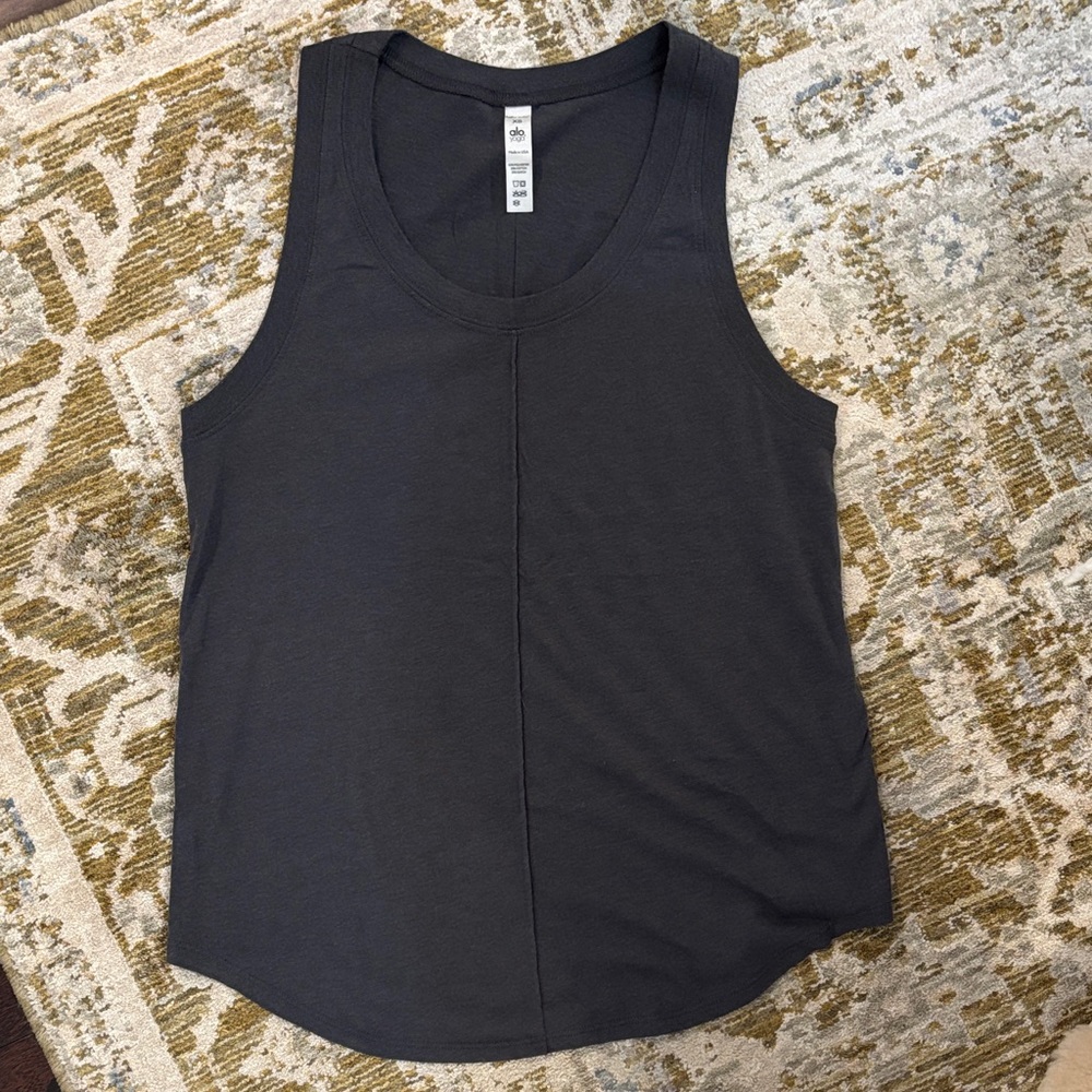 ALO Yoga Sleeveless Top